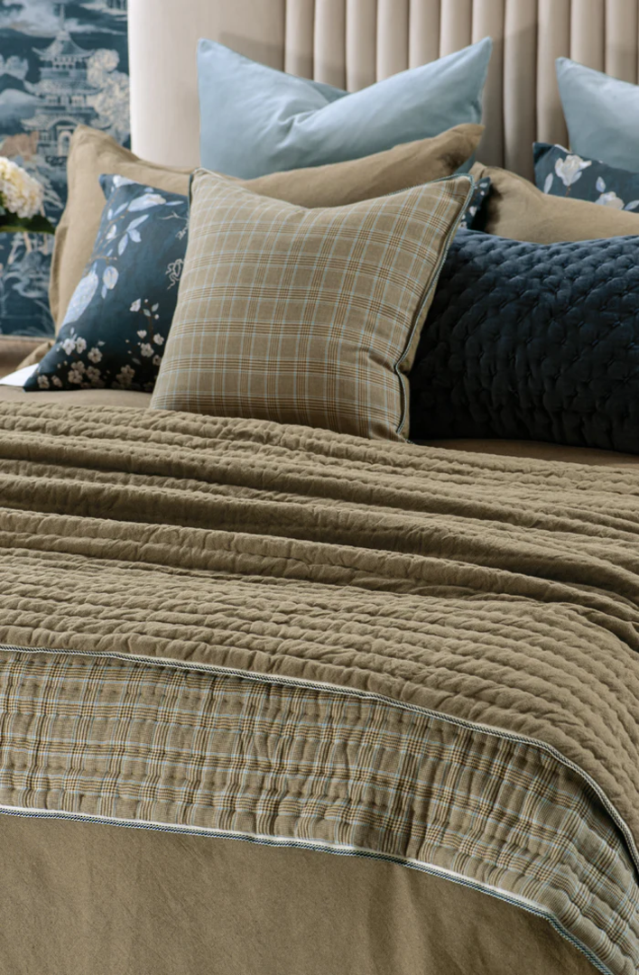 Bianca Lorenne - Appetto Hazel Coverlet (Cushion Sold Separately) image 0